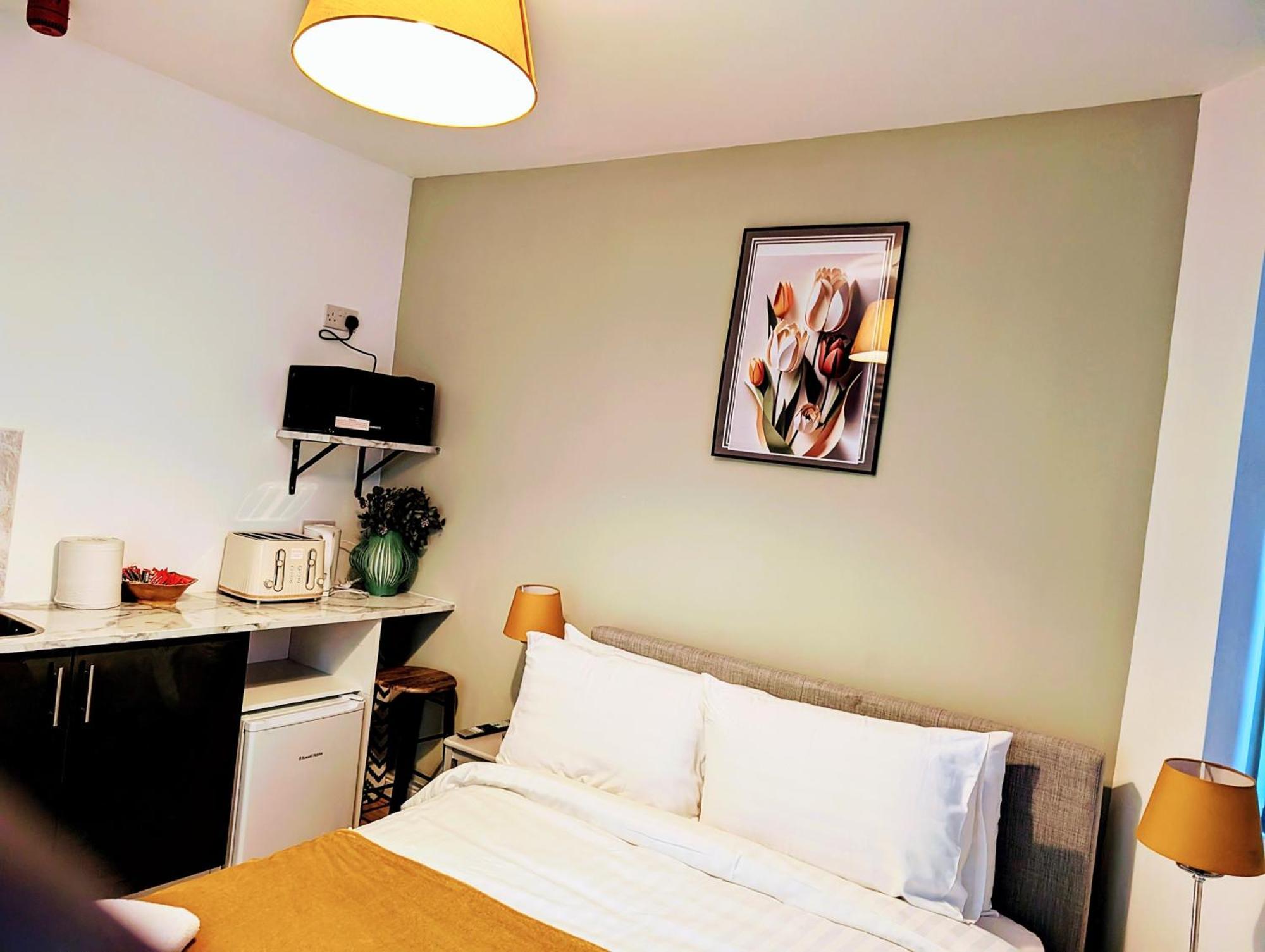 Blok 3 -Jacuzzi Suites, Apartment & Ensuite Rooms ブラックプール エクステリア 写真